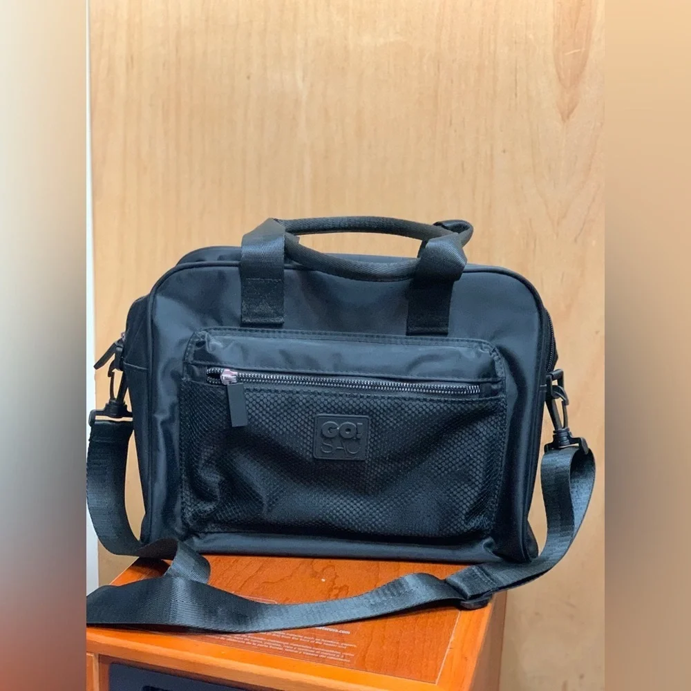 Go Sac Durable Black Duffle Bag With Adjustable Strap